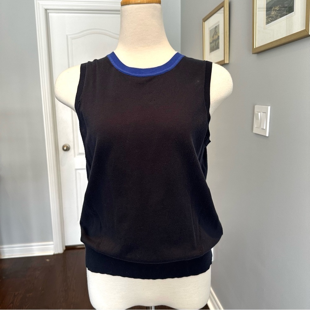 BANANA REPUBLIC Navy Blue Sleeveless Knit Vest - Size M